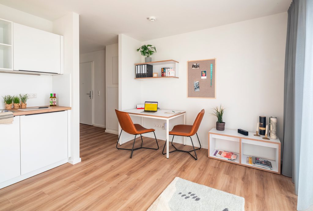 Studentenapartment mit Essplatz und Küchenzeile – Tübingen – Studentenapartments TÜ3