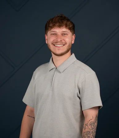 Porträt von Nick Ruschel, Social Media und Grafikdesign bei Gerstenberg Living