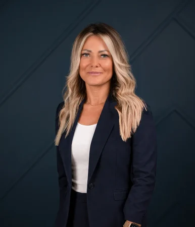 Porträt von Stephanie Kreiß, Assistenz der Geschäftsführung und HR-Management bei Gerstenberg Living