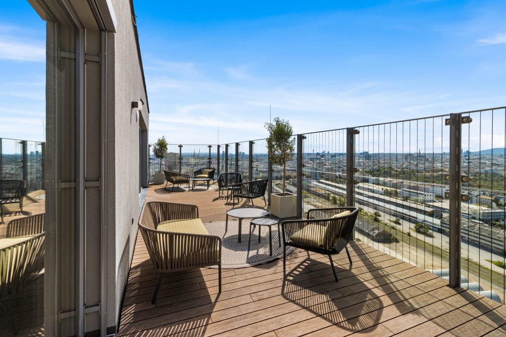 Balcony with seating – Vienna – Momento by Greystar