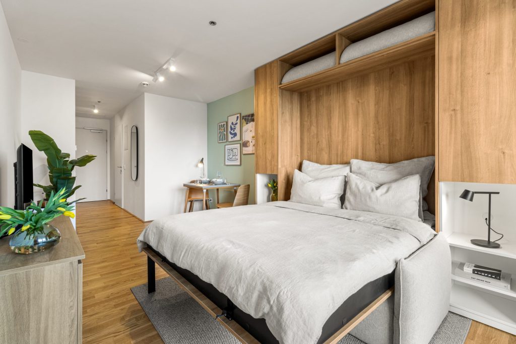 Bed and built-in wardrobes – Vienna – Momento by Greystar