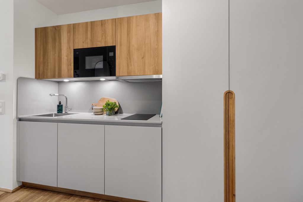 Compact kitchenette – Vienna – Momento by Greystar