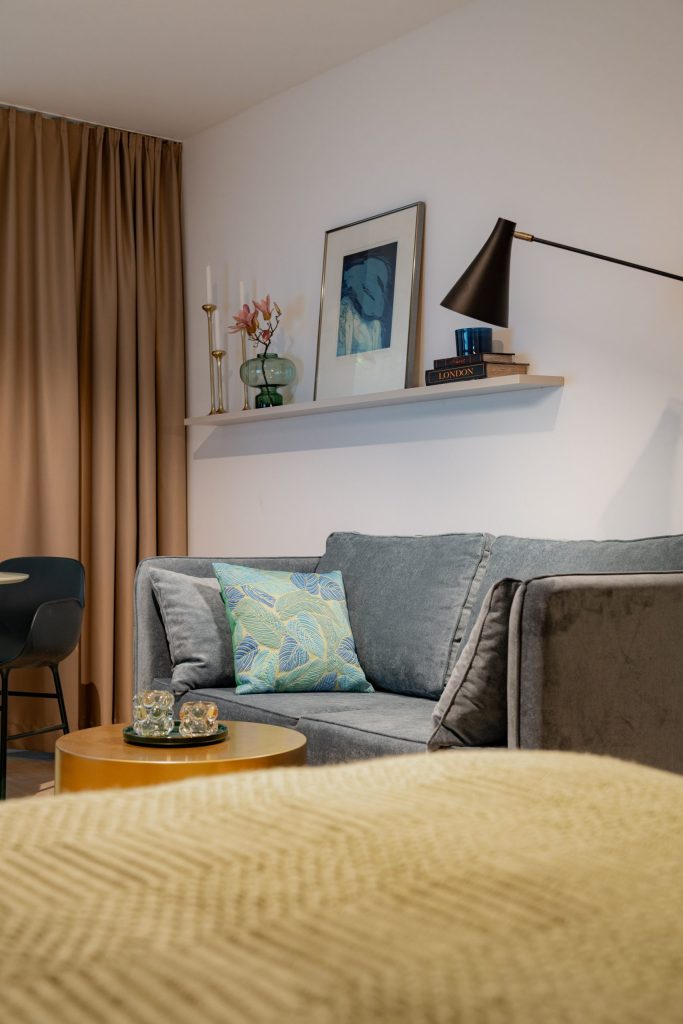 Sitzbereich am Fenster – Frankfurt am Main – Apartments